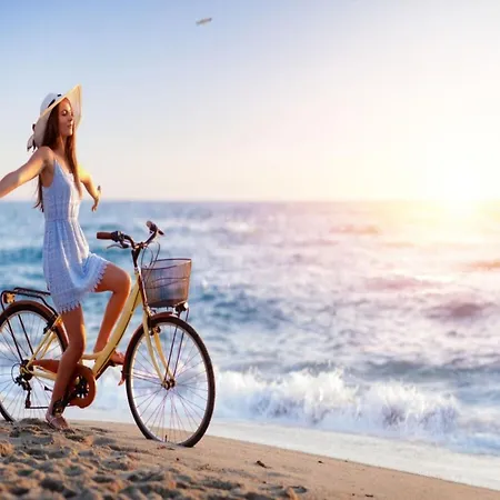 By The River, Sauna Included 公寓